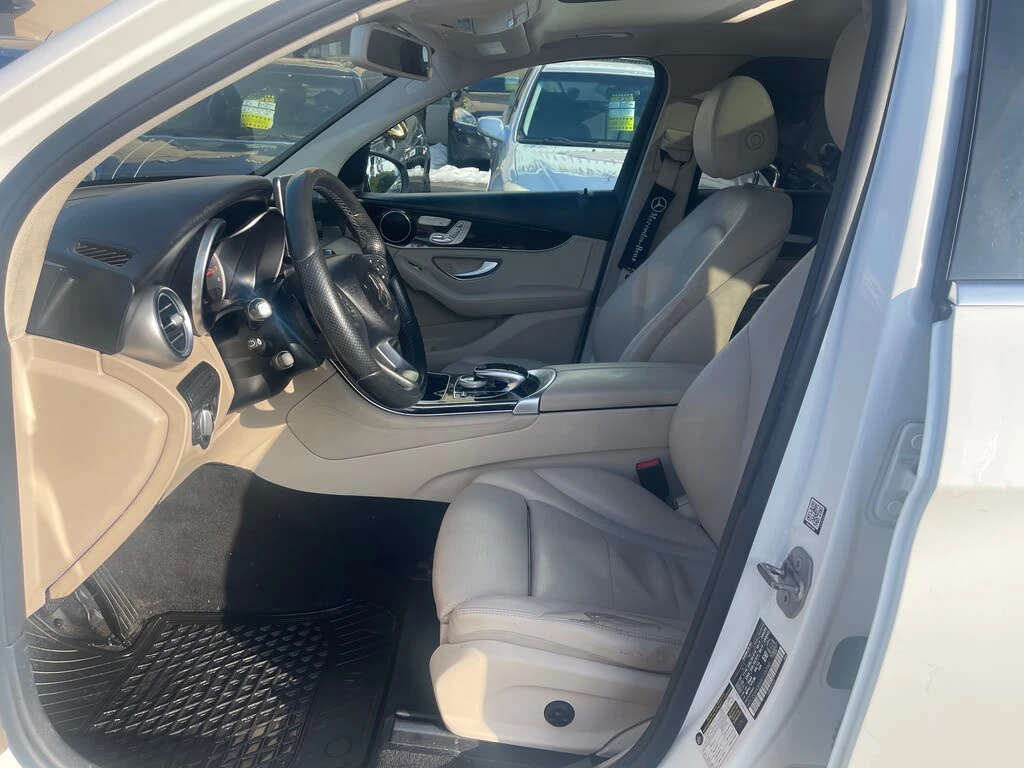 Mercedes-Benz GLC 300  - изображение 9