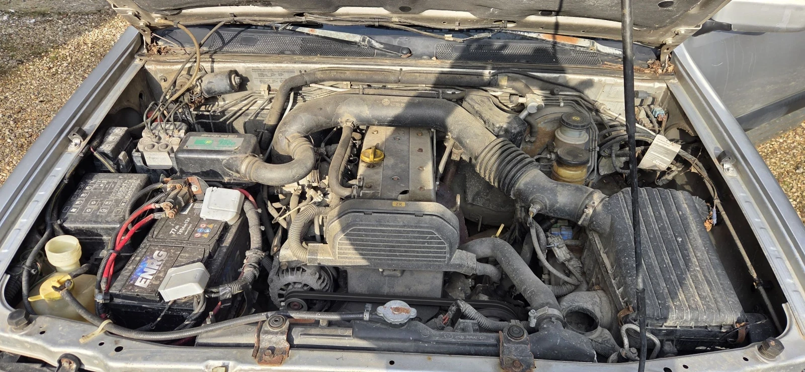 Opel Frontera 2.2 бензин, снимка 11 - Автомобили и джипове - 53900341