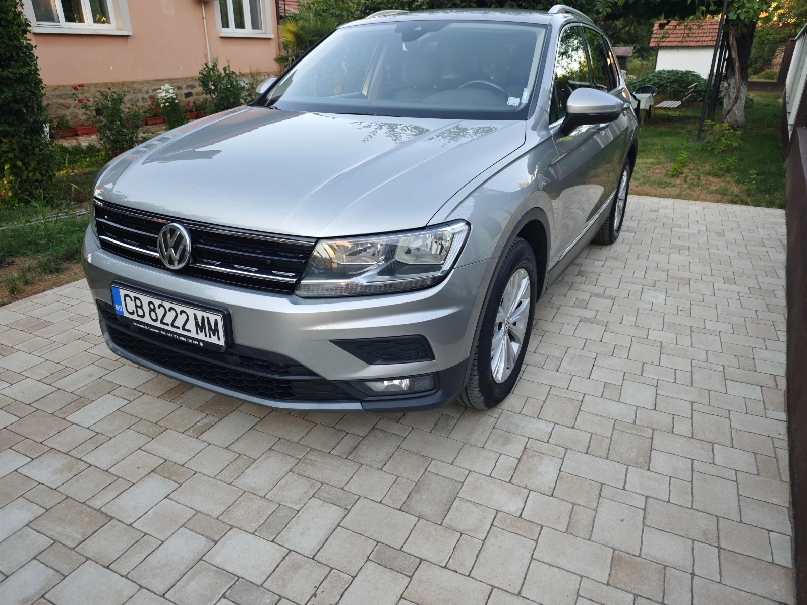 VW Tiguan 2.0TDI 4MOTION 190hp DSG, снимка 3 - Автомобили и джипове - 53939761