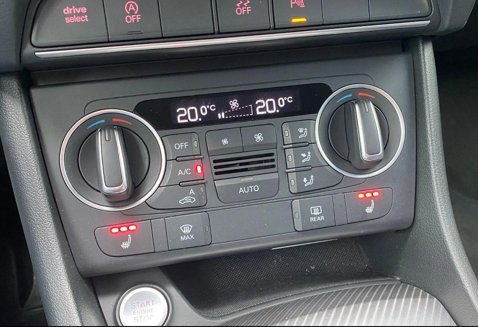Audi Q3 QUATTRO/184HP/S-LINE/AHK/LED/NAVI/278q, снимка 11 - Автомобили и джипове - 54477504