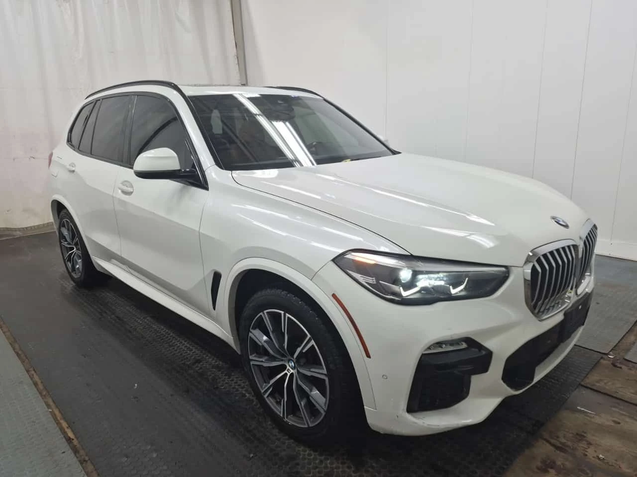 BMW X5 XDRIVE40I M-PACK  CARFAX, снимка 2 - Автомобили и джипове - 54960779