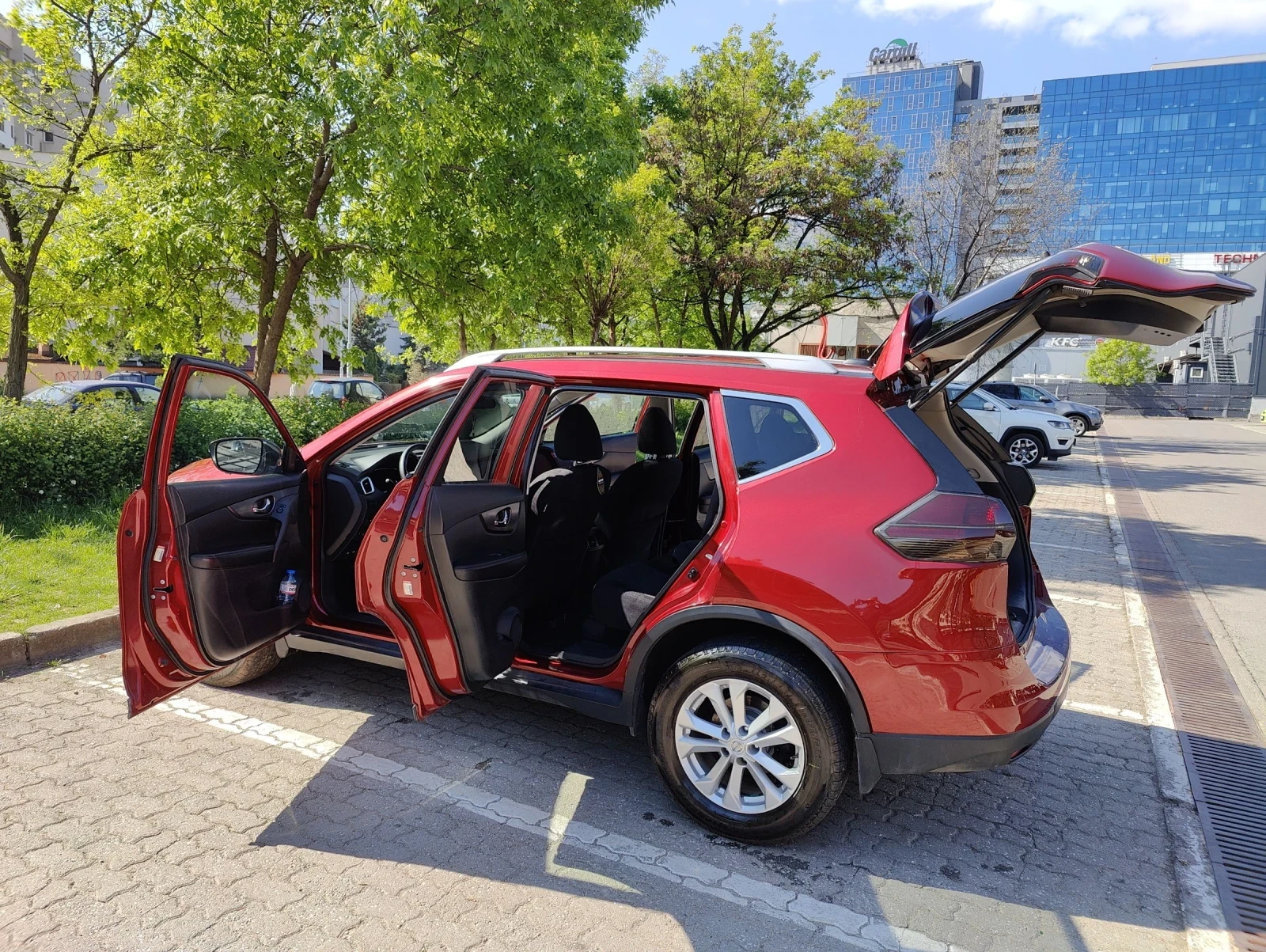 Nissan Rogue, снимка 3 - Автомобили и джипове - 55229807
