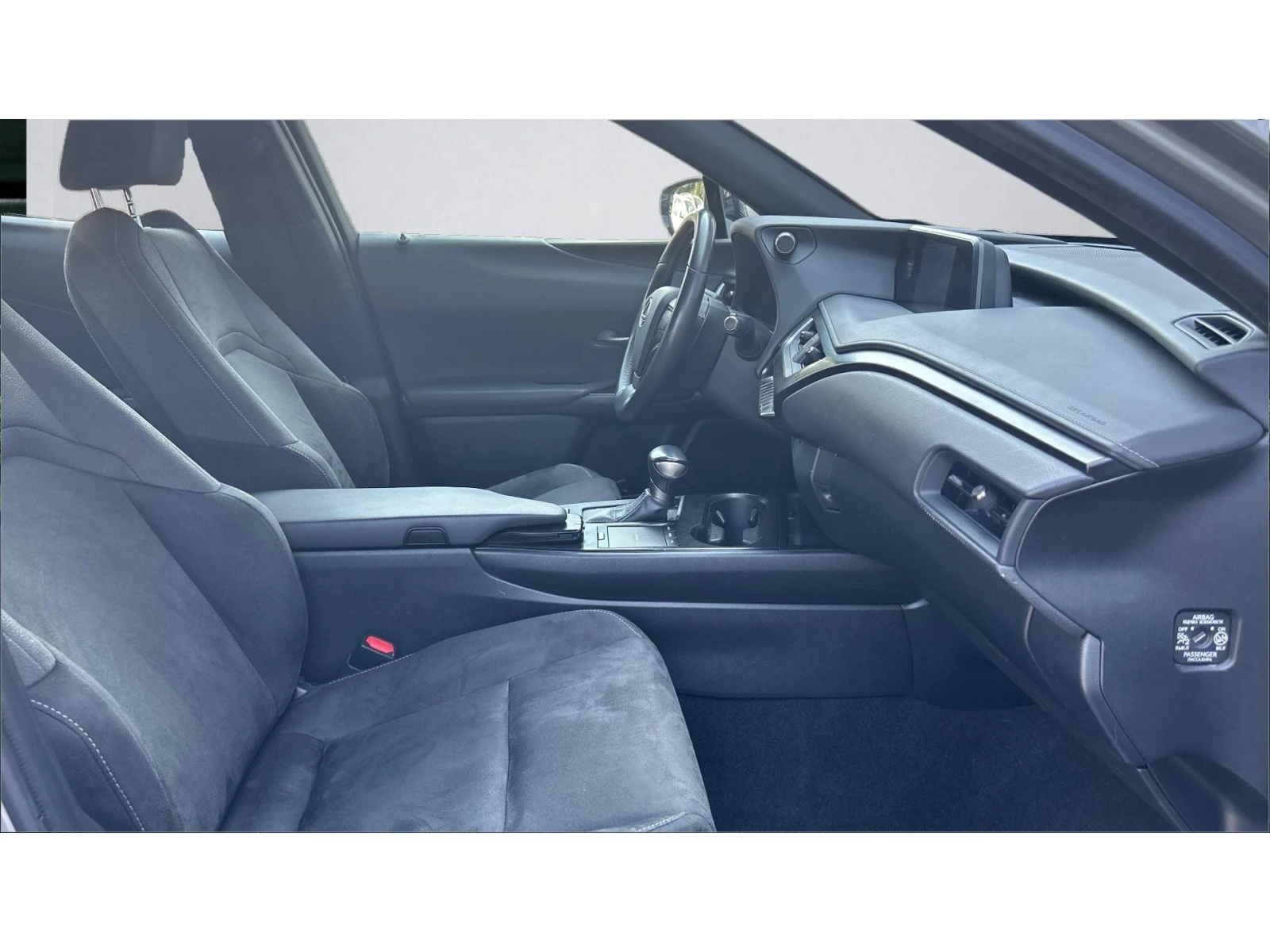 Lexus UX 250h Месечна вноска от 340  , снимка 9 - Автомобили и джипове - 55609738