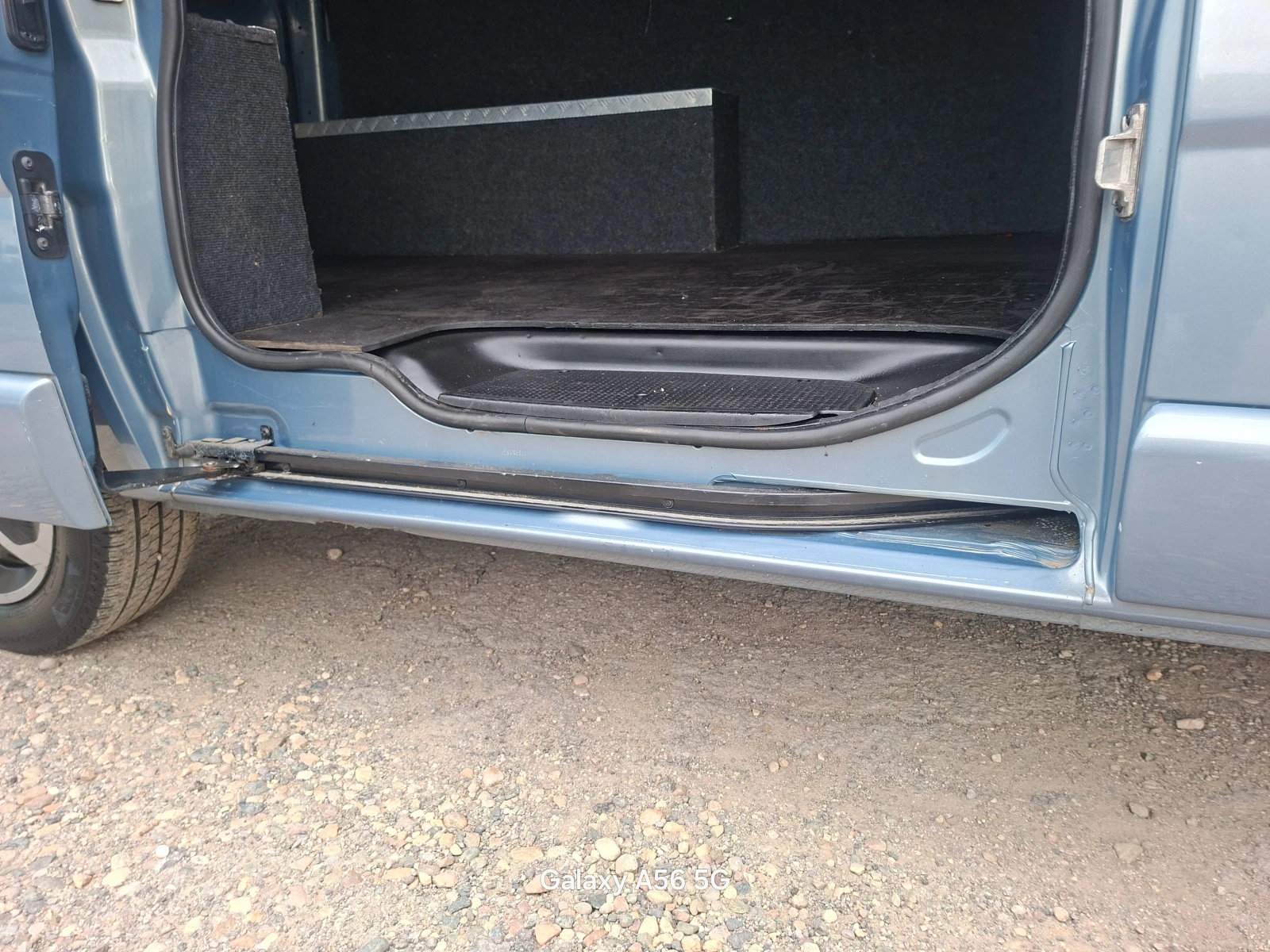 Opel Vivaro 2, 5 cdti 145кс., снимка 14 - Бусове и автобуси - 54613201