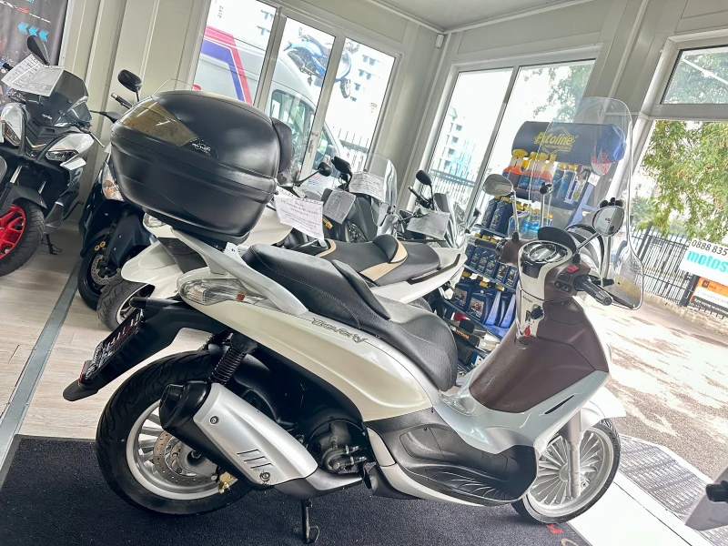 Piaggio Beverly 300i LED 02.2013г., снимка 16 - Мотоциклети и мототехника - 51682130