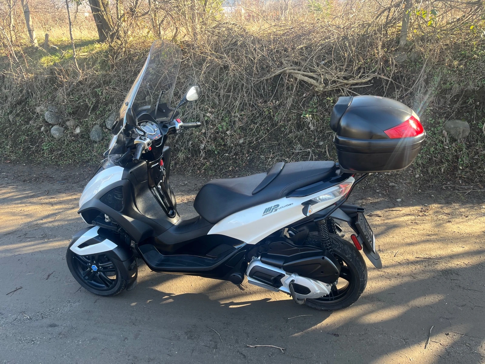 Piaggio Mp3 Yourban 300i ABS Кат B - изображение 4