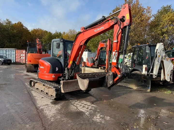 Багер Kubota U48-4