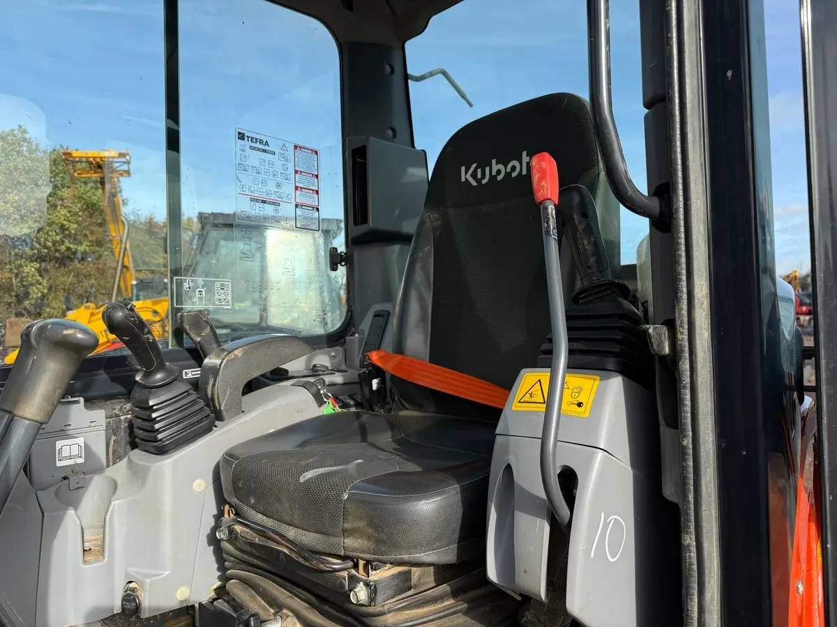Багер Kubota U48-4 - изображение 4