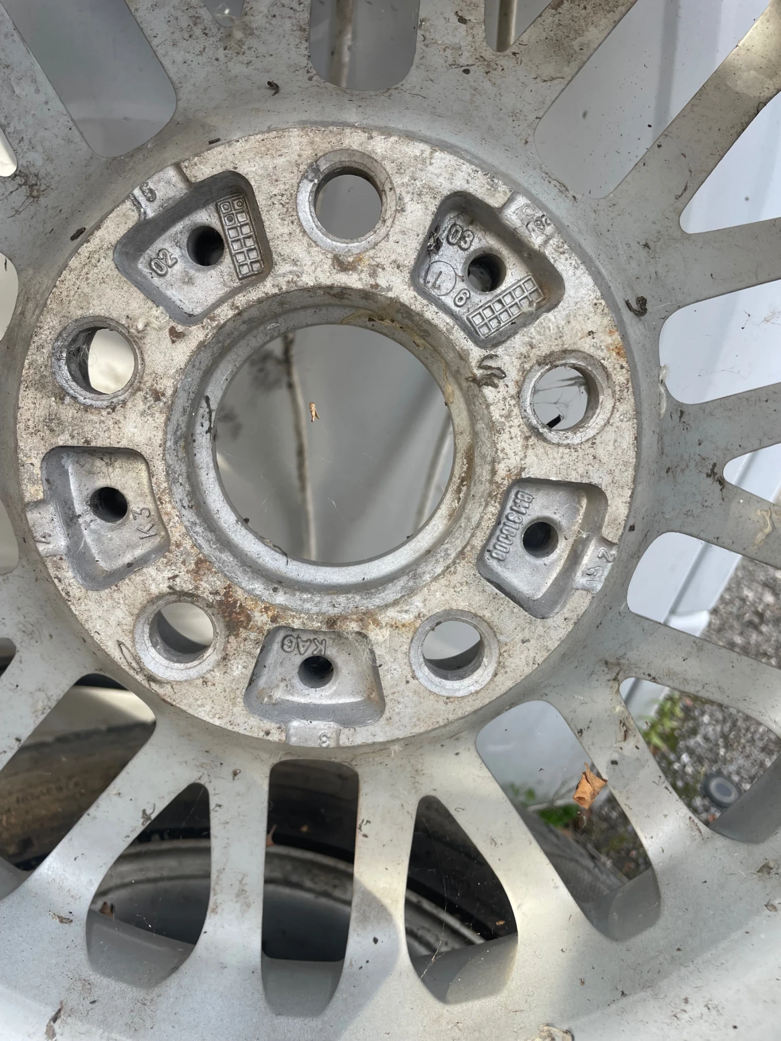    225/55R16  BMW | Mobile.bg   3