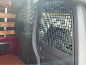 VW Caddy 1.9, снимка 2