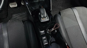 Peugeot 2008 1.5 BlueHDi GT | DISTRONIC | LED | GT PACK, снимка 8