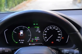 Honda Civic e:Hev, снимка 6