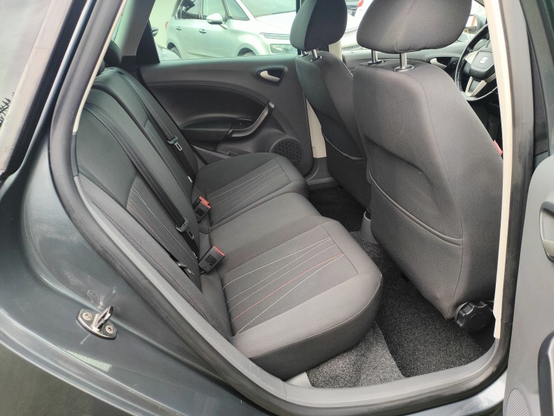 Seat Ibiza 1.2TDI Navi Klimatronik, снимка 9 - Автомобили и джипове - 45837944