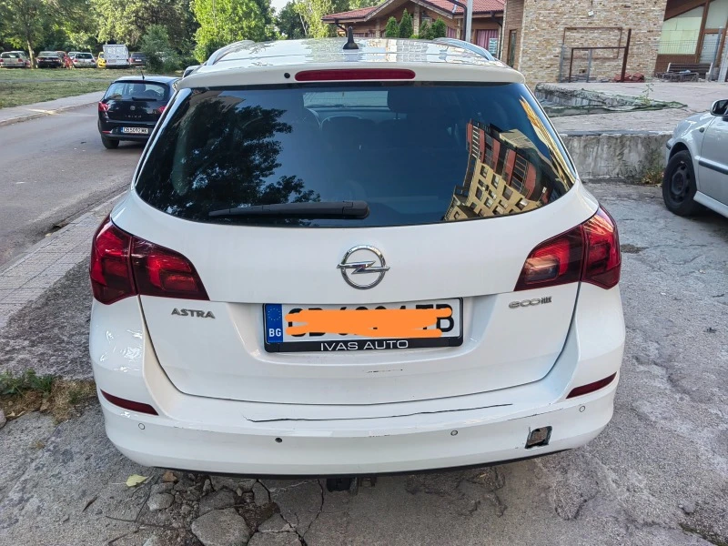 Opel Astra 1.3CDTI -J Sports Tourer, снимка 3 - Автомобили и джипове - 47736453