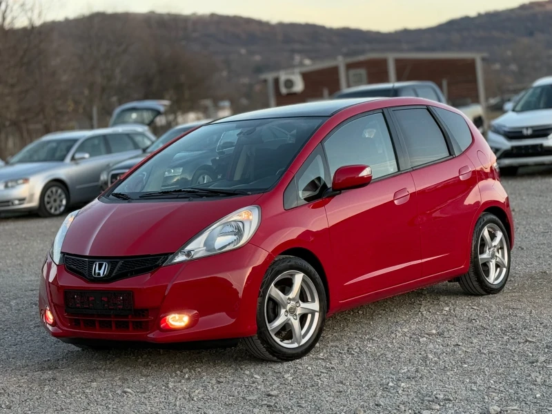 Honda Jazz 1.4i 99к.с * Панорама* * F-1* * Автоматик* , снимка 1 - Автомобили и джипове - 48132317