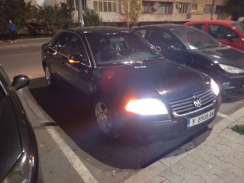 VW Passat 1.9 TDI, снимка 5 - Автомобили и джипове - 48292910