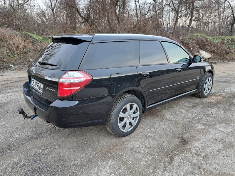 Subaru Legacy 2.0i* ГАЗ* КЛИМА* NAVI* КОЖА* ПАНОРАМА* КСЕНОН, снимка 2 - Автомобили и джипове - 48412707