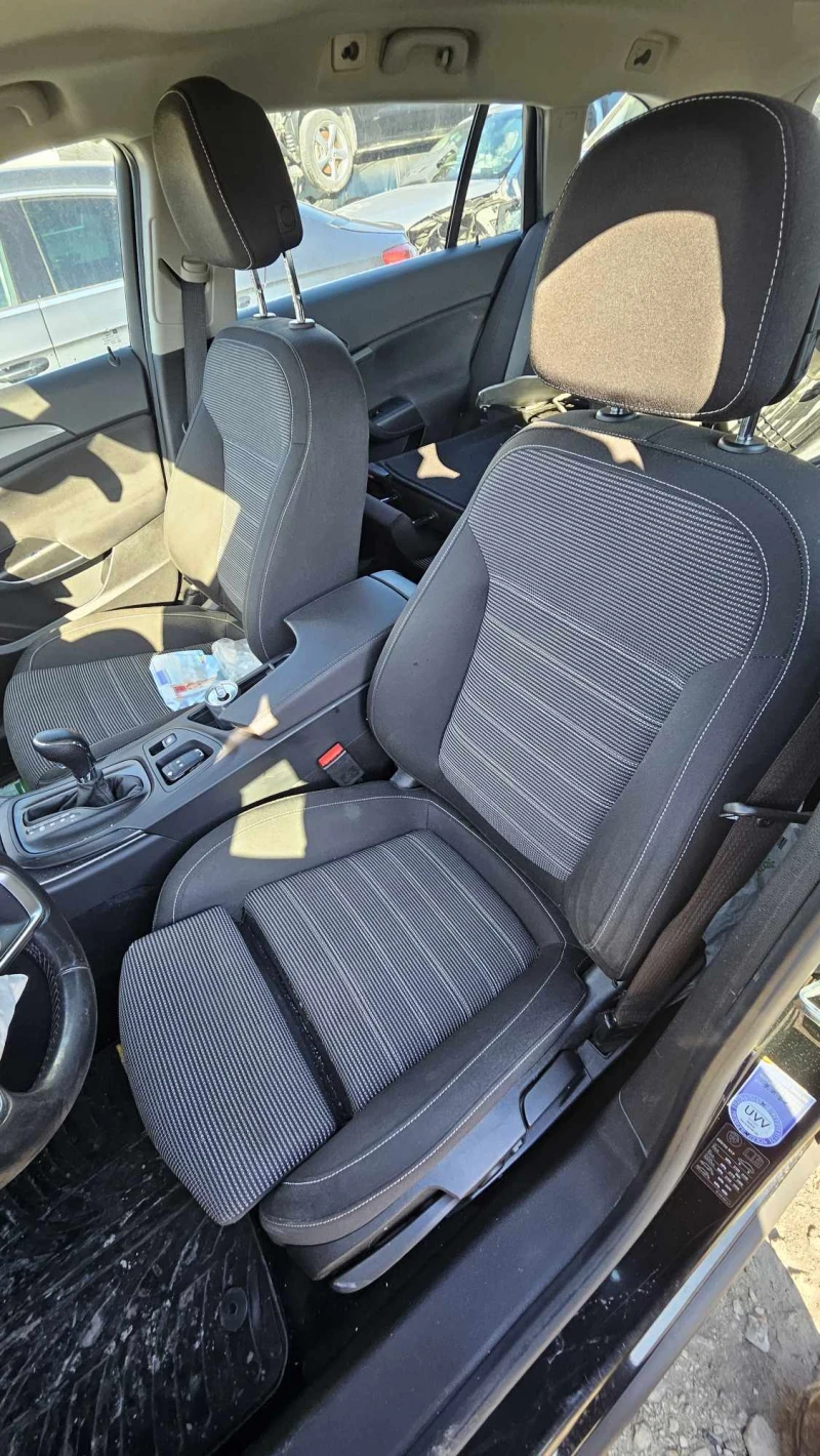 Opel Insignia 2, 0, снимка 4 - Автомобили и джипове - 49254230