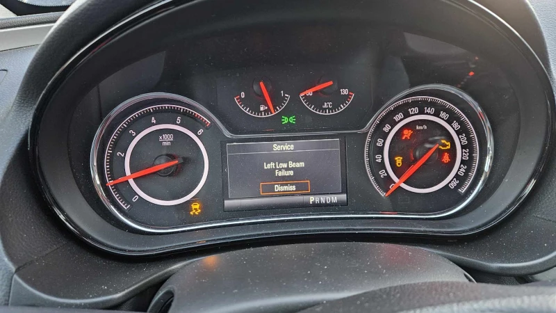 Opel Insignia 2, 0, снимка 15 - Автомобили и джипове - 49254230