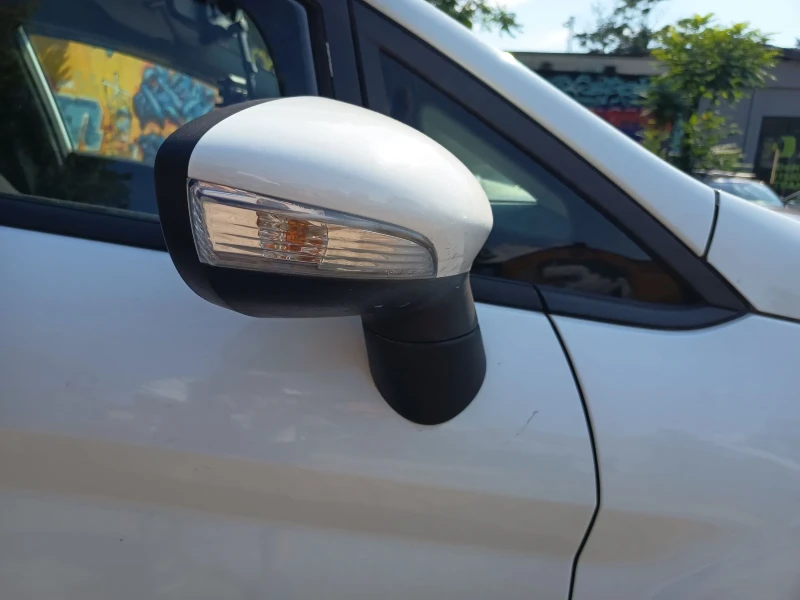 Ford Fiesta, снимка 8 - Автомобили и джипове - 52437220