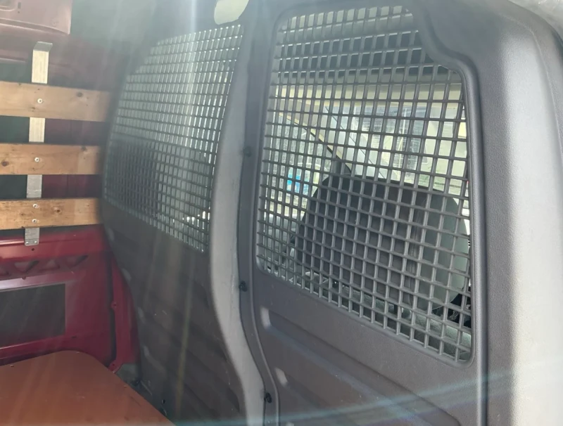 VW Caddy, снимка 3 - Автомобили и джипове - 51918668