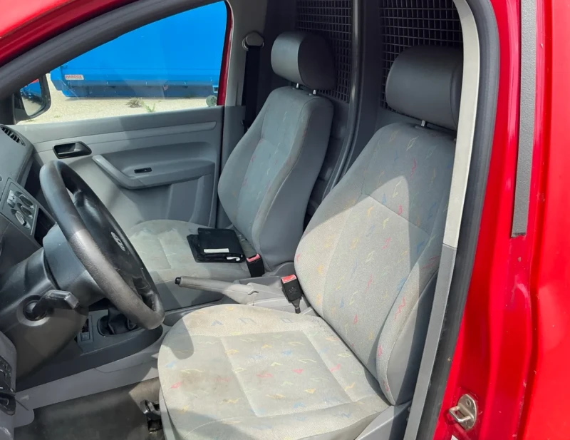 VW Caddy, снимка 2 - Автомобили и джипове - 51918668
