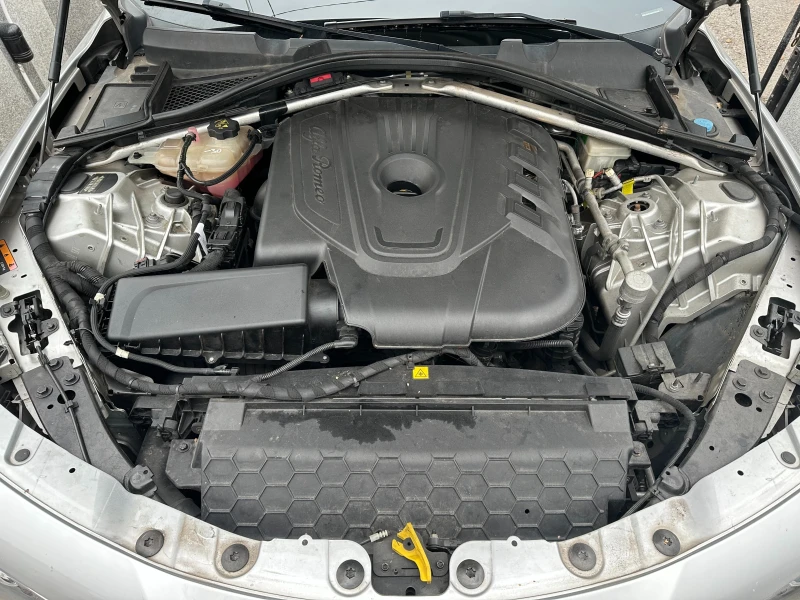 Alfa Romeo Giulia 2.2JTD-180k.s.-AUTOMAT-NAVi-LED-DIST-PDC-KAMERA-E6, снимка 17 - Автомобили и джипове - 52807841