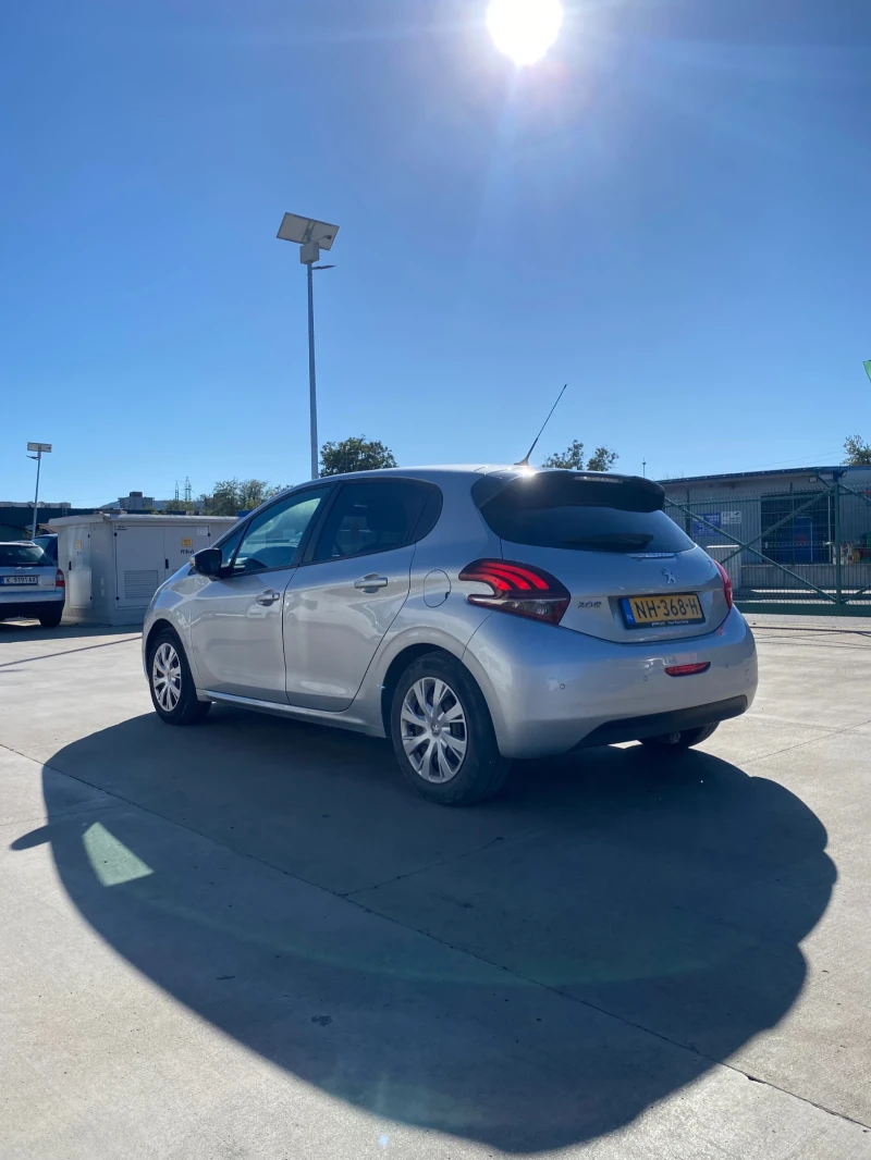Peugeot 208 1.6 HDI NAVI KLIMA, снимка 15 - Автомобили и джипове - 53078888