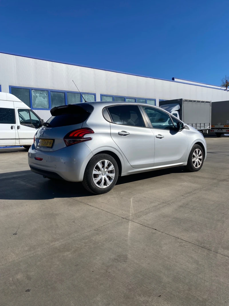 Peugeot 208 1.6 HDI NAVI KLIMA, снимка 7 - Автомобили и джипове - 53078888