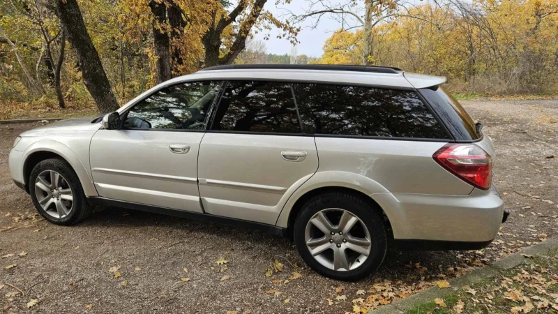 Subaru Outback, снимка 3 - Автомобили и джипове - 53536437