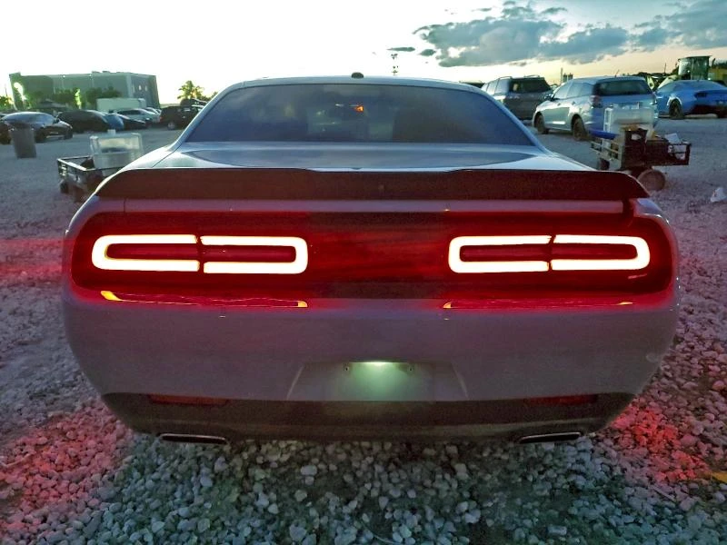 Dodge Challenger 3.6L 6 Rear-wheel drive - изображение 10