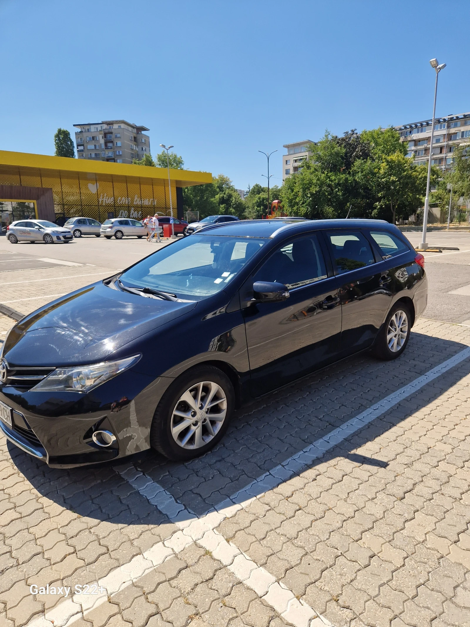 Toyota Auris FACE LIFT 1.4 D4D - изображение 2