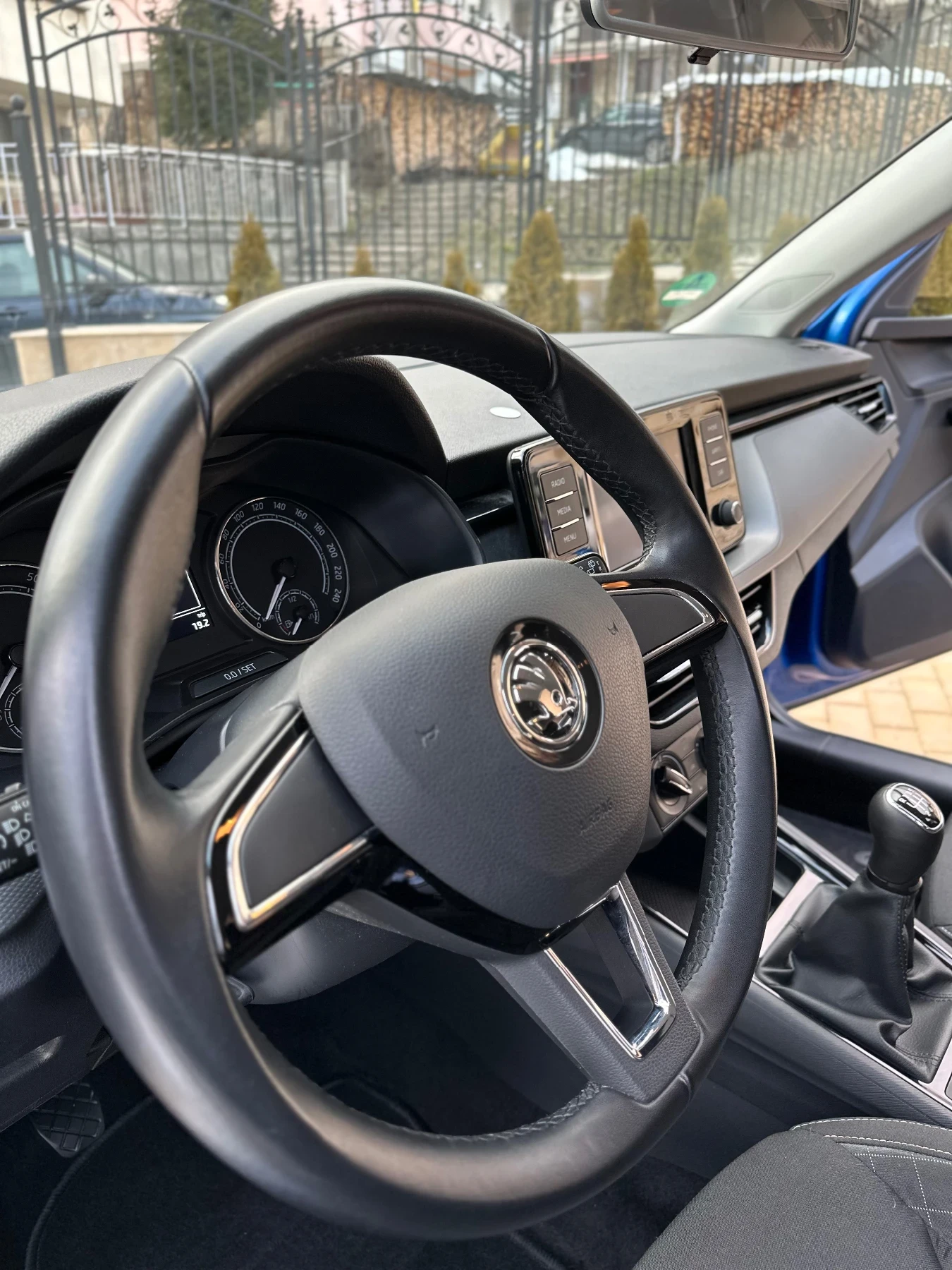 Skoda Scala 1.0 TSI 115 К.С. * * * 48 800 КМ * * *  - изображение 6