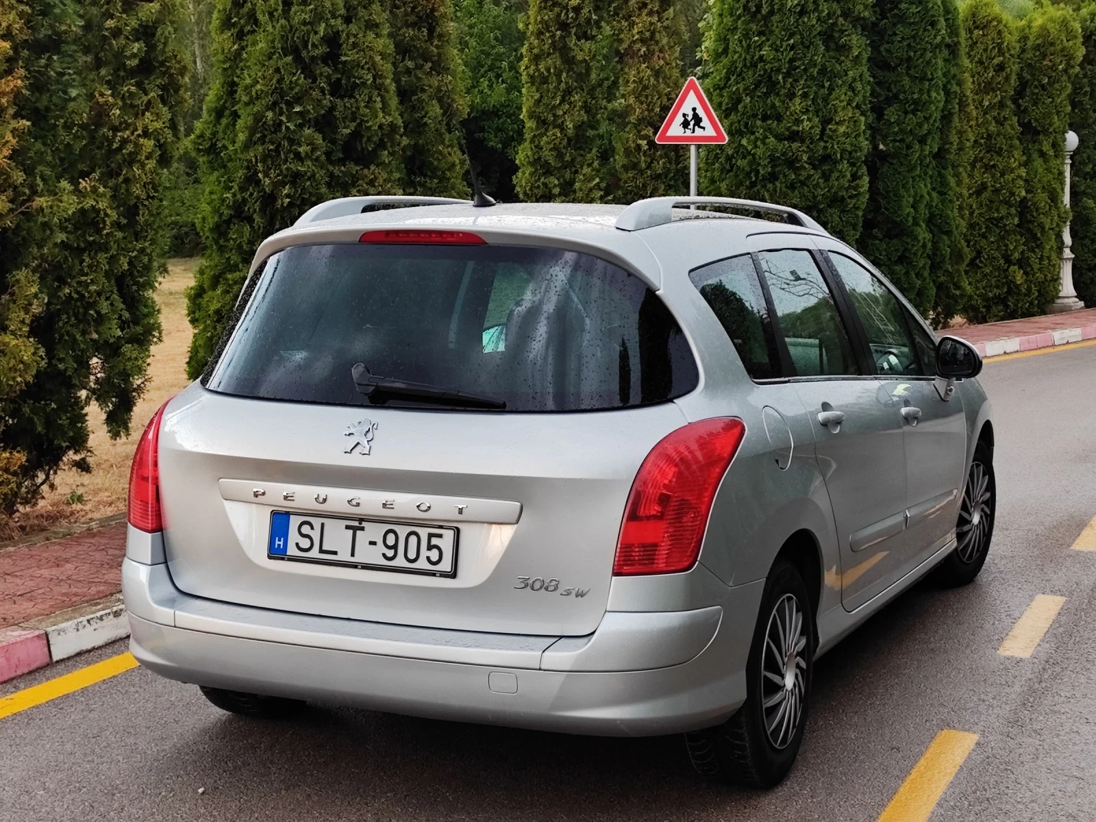 Peugeot 308 1.6HDI(110)* SW* PREMIUM* НОВ ВНОС*  - изображение 6