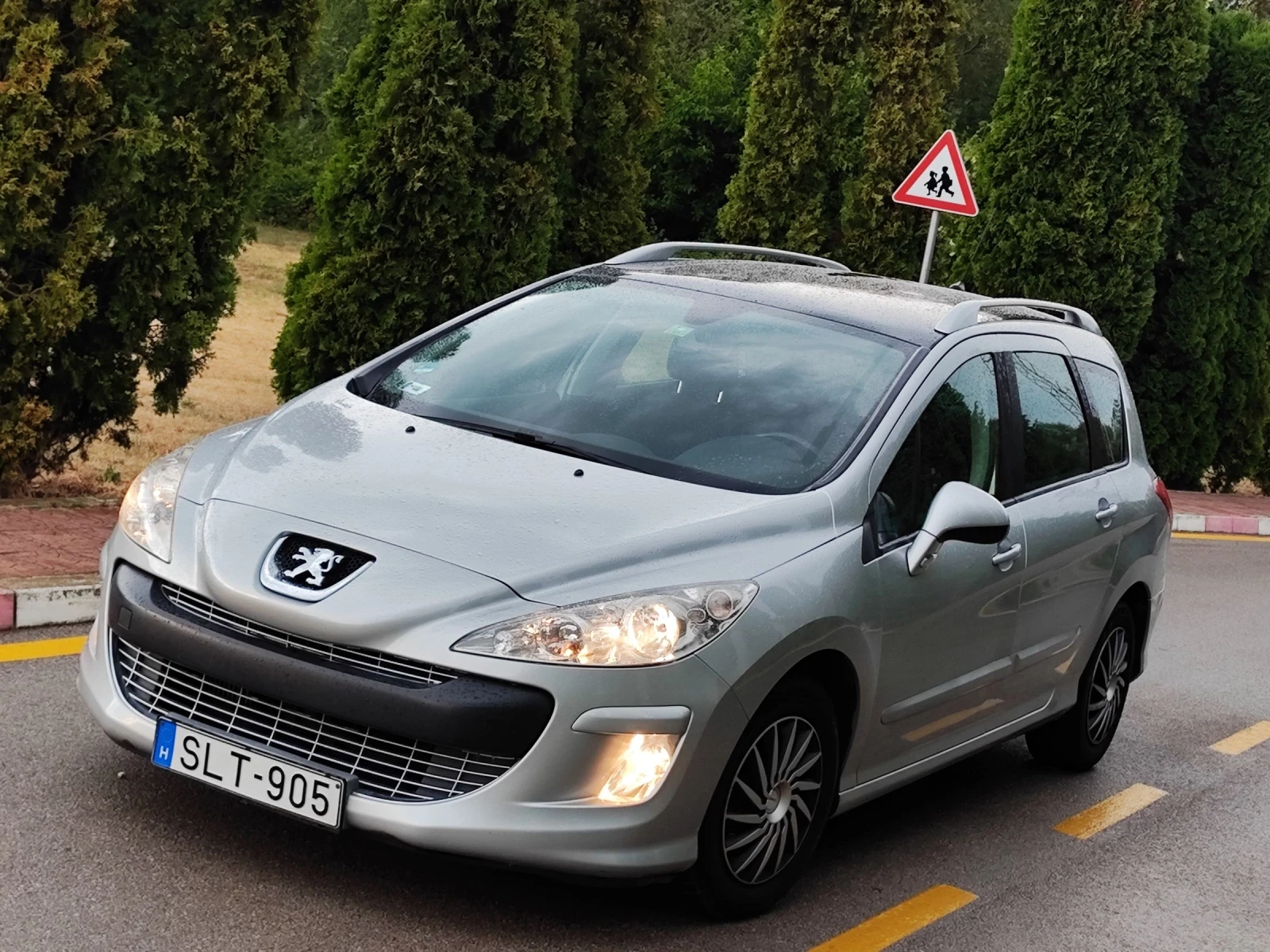 Peugeot 308 1.6HDI(110)* SW* PREMIUM* НОВ ВНОС*  - изображение 2