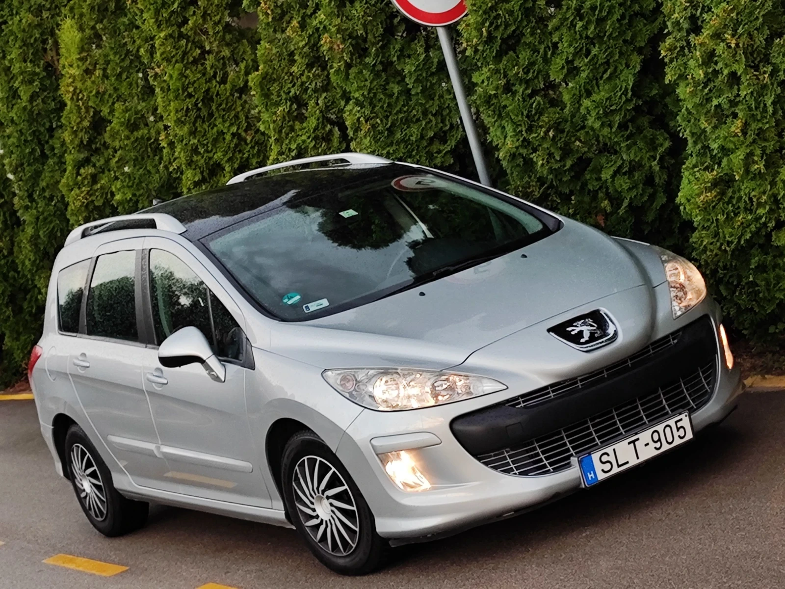 Peugeot 308 1.6HDI(110)* SW* PREMIUM* НОВ ВНОС*  - изображение 9