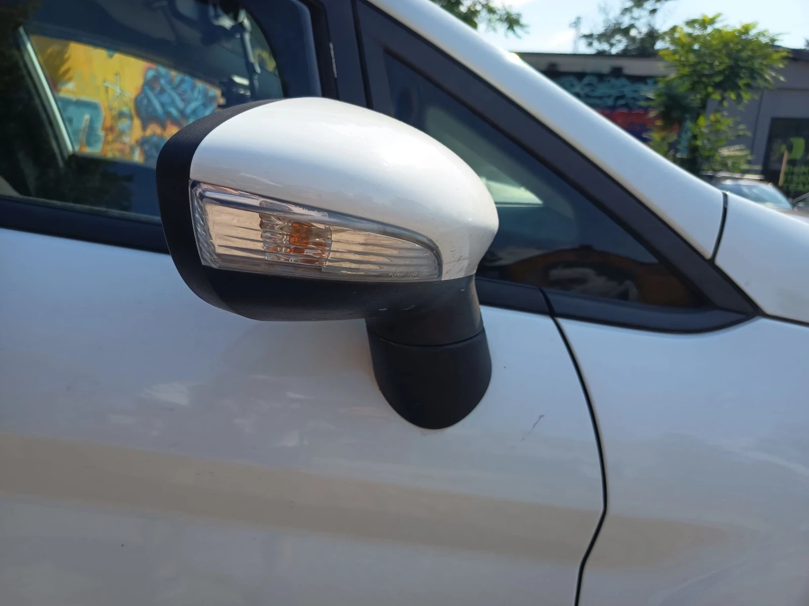 Ford Fiesta  - изображение 8