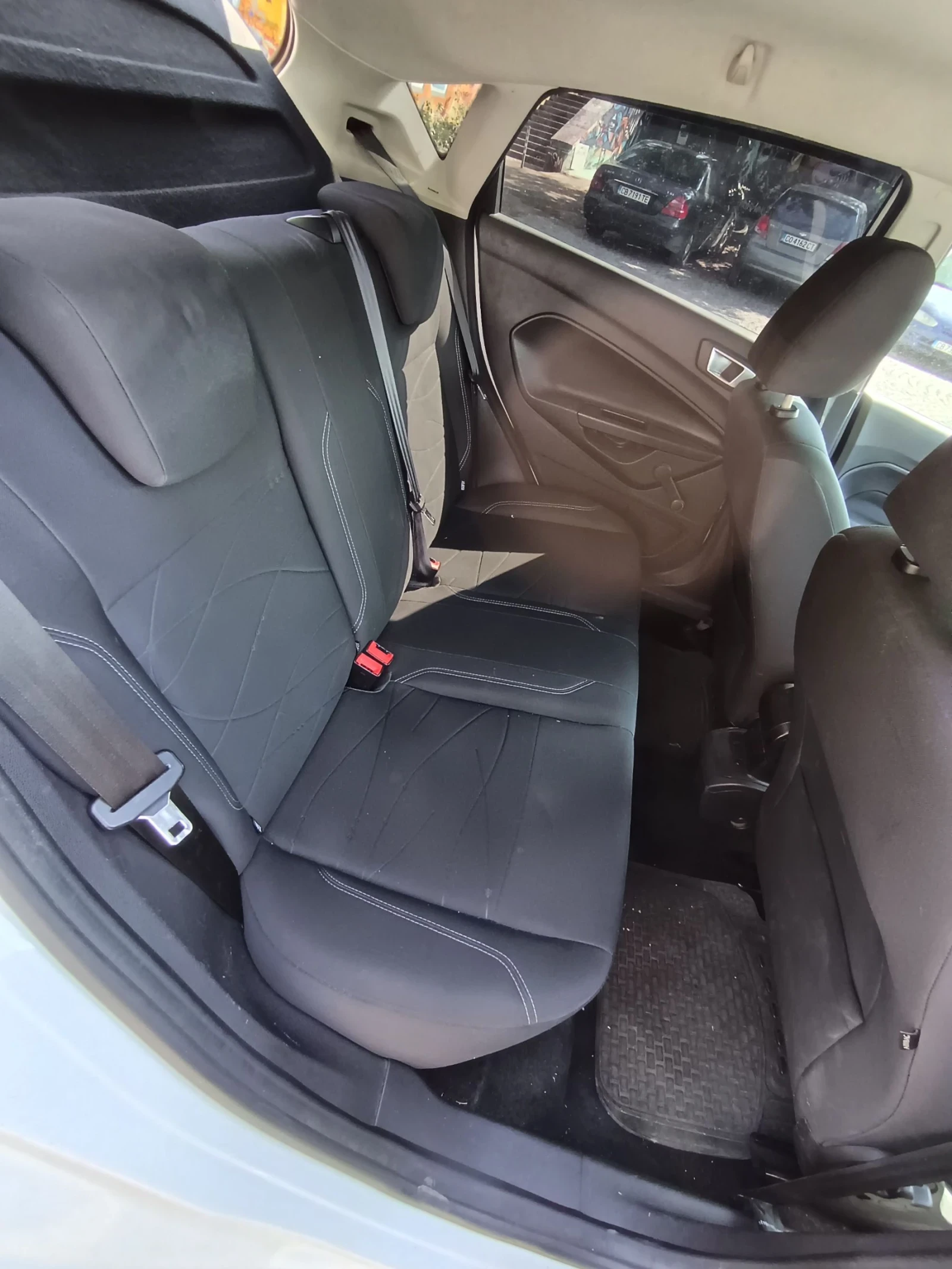 Ford Fiesta  - изображение 7