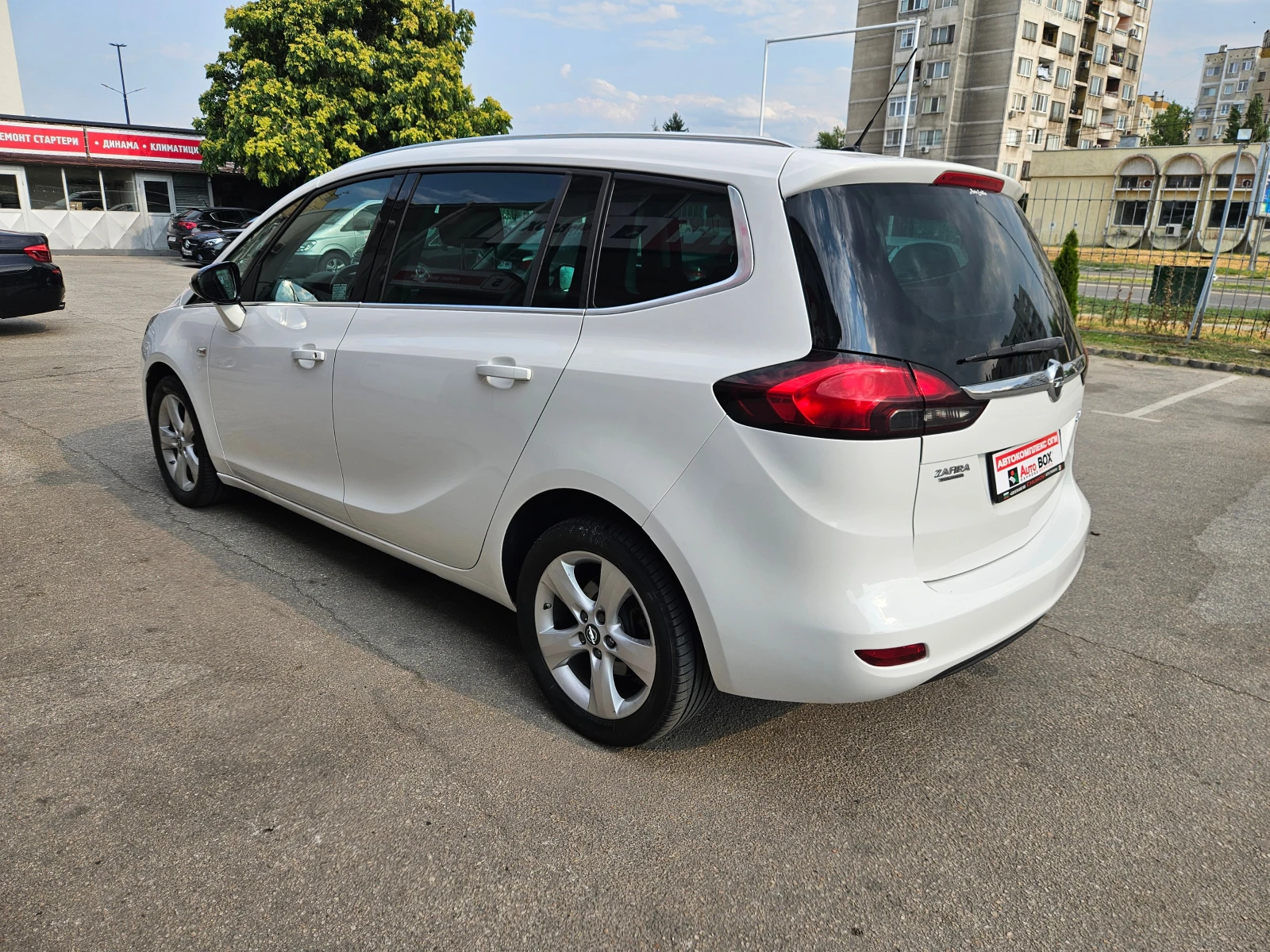 Opel Zafira 1.6 XNT (150 Hp) MT-7 места-Метанова уредба - изображение 3