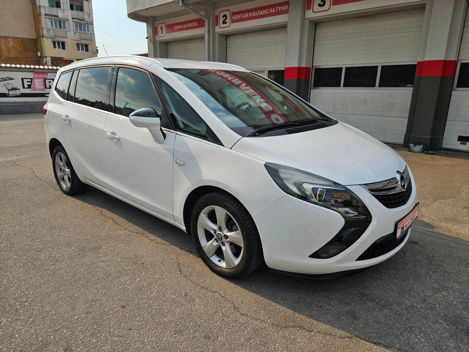 Opel Zafira 1.6 XNT (150 Hp) MT-7 места-Метанова уредба - изображение 6