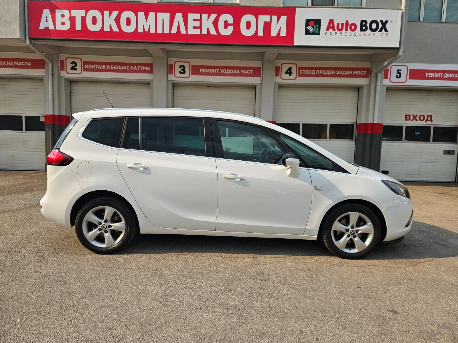 Opel Zafira 1.6 XNT (150 Hp) MT-7 места-Метанова уредба - изображение 5