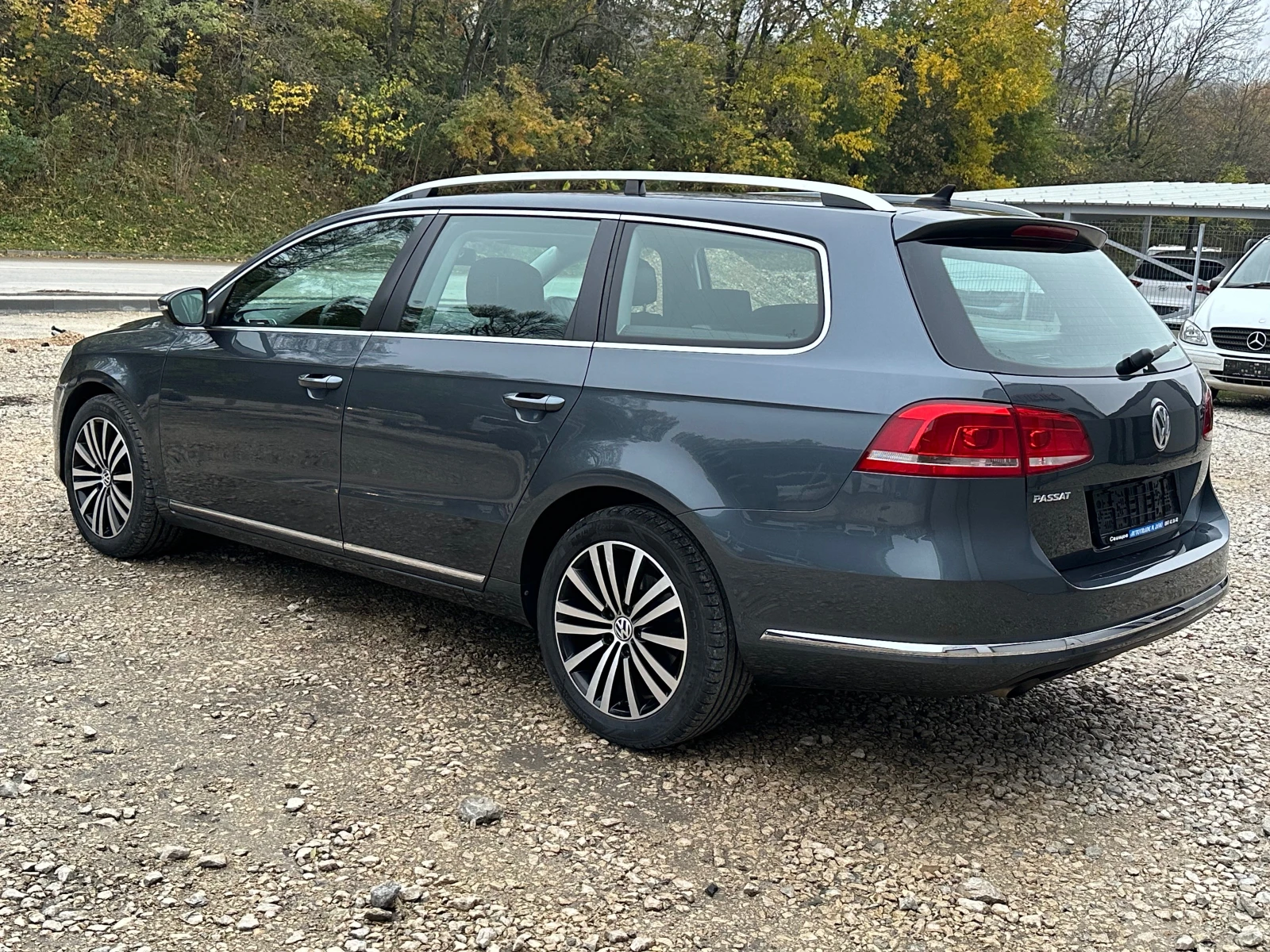 VW Passat 1.6TDI* NAVI* TOP* 6SPEED* EVRO5 | Mobile.bg   7