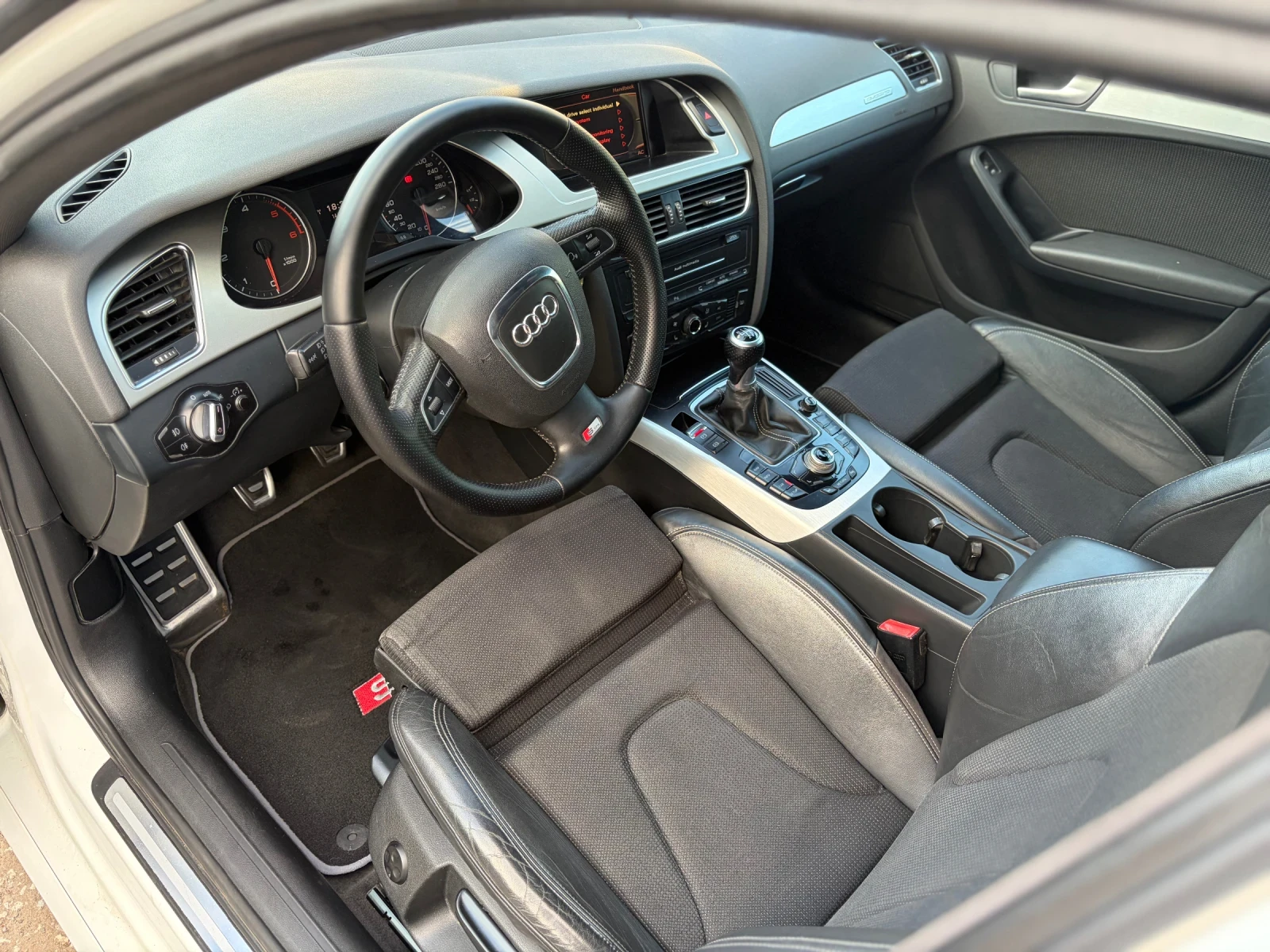 Audi A4 3.0 TDI Ръчка S-Line Plus S4 Pack Panorama, снимка 13 - Автомобили и джипове - 52595052