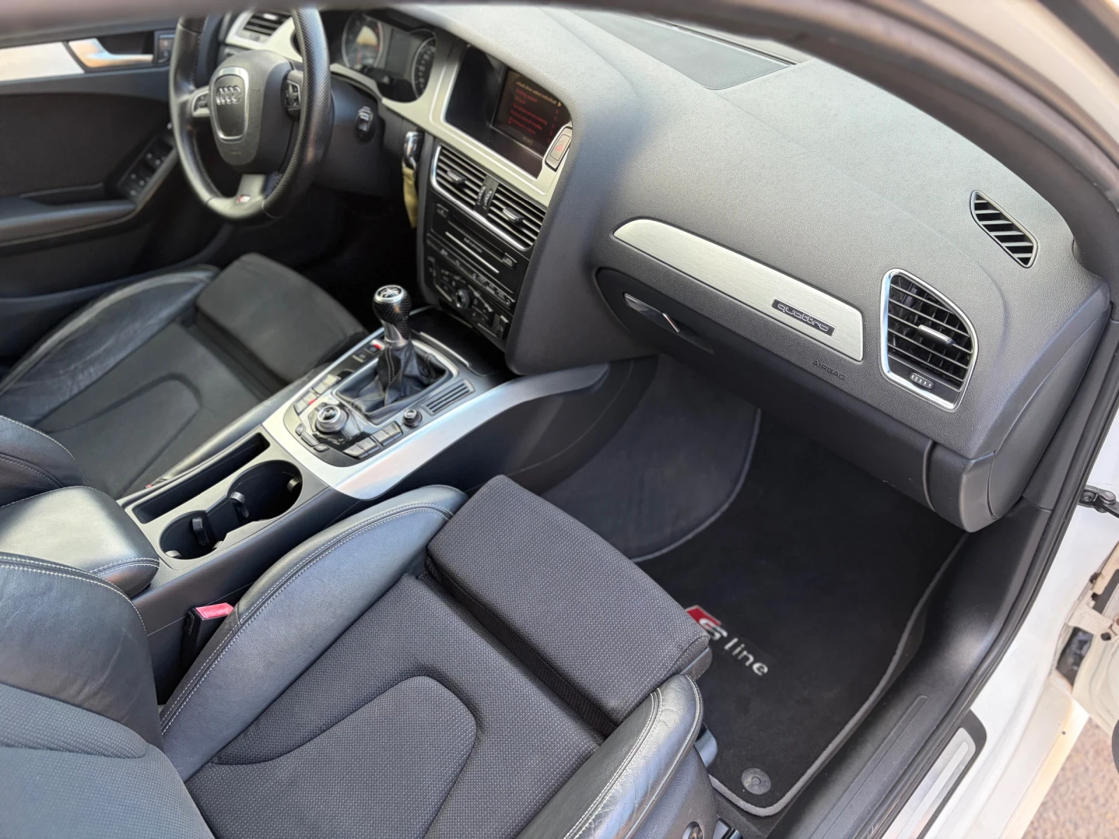 Audi A4 3.0 TDI Ръчка S-Line Plus S4 Pack Panorama, снимка 14 - Автомобили и джипове - 52595052
