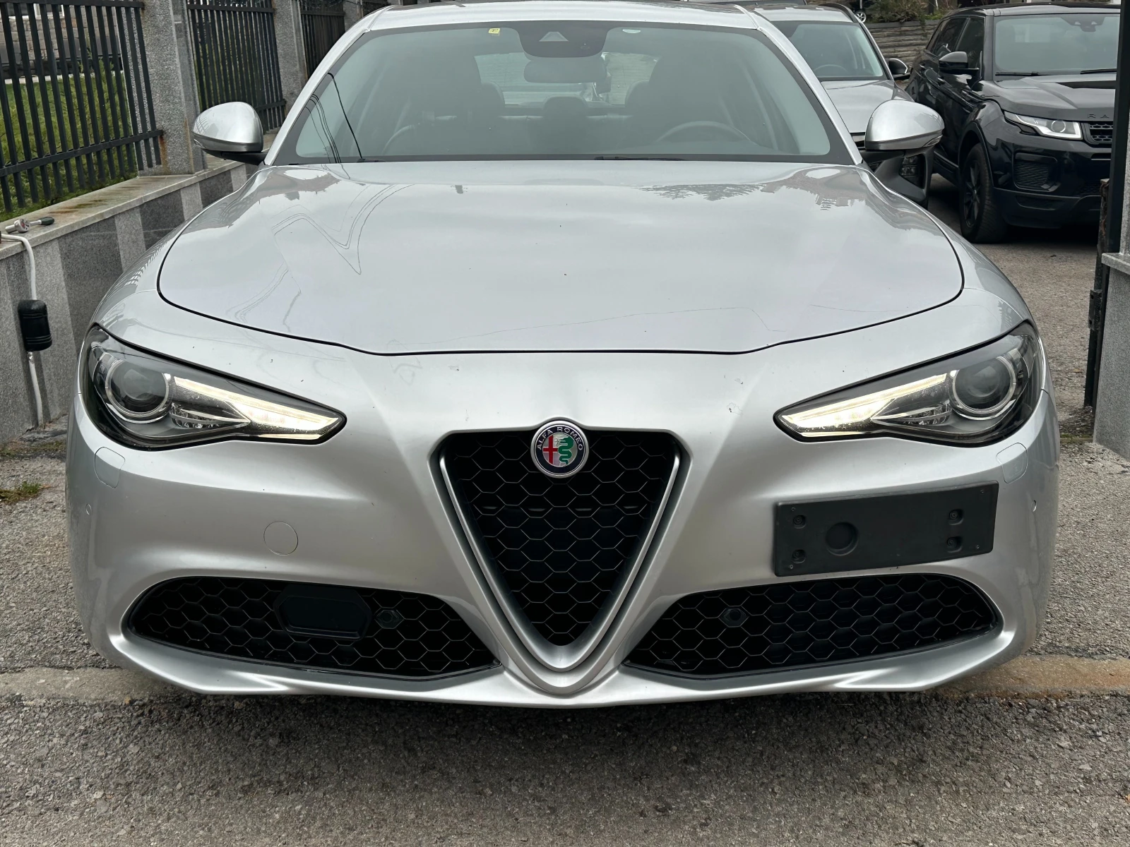 Alfa Romeo Giulia 2.2JTD-180k.s.-AUTOMAT-NAVi-LED-DIST-PDC-KAMERA-E6 | Mobile.bg � ����������� 2