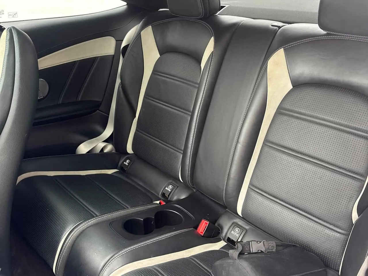 Mercedes-Benz C 63 AMG S * CARFAX * 360 * BURMESTER * ПАНОРАМА, снимка 13 - Автомобили и джипове - 53746634