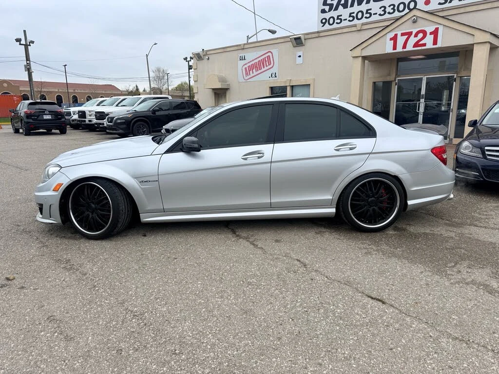 Mercedes-Benz C 63 AMG Sedan, снимка 6 - Автомобили и джипове - 54577533