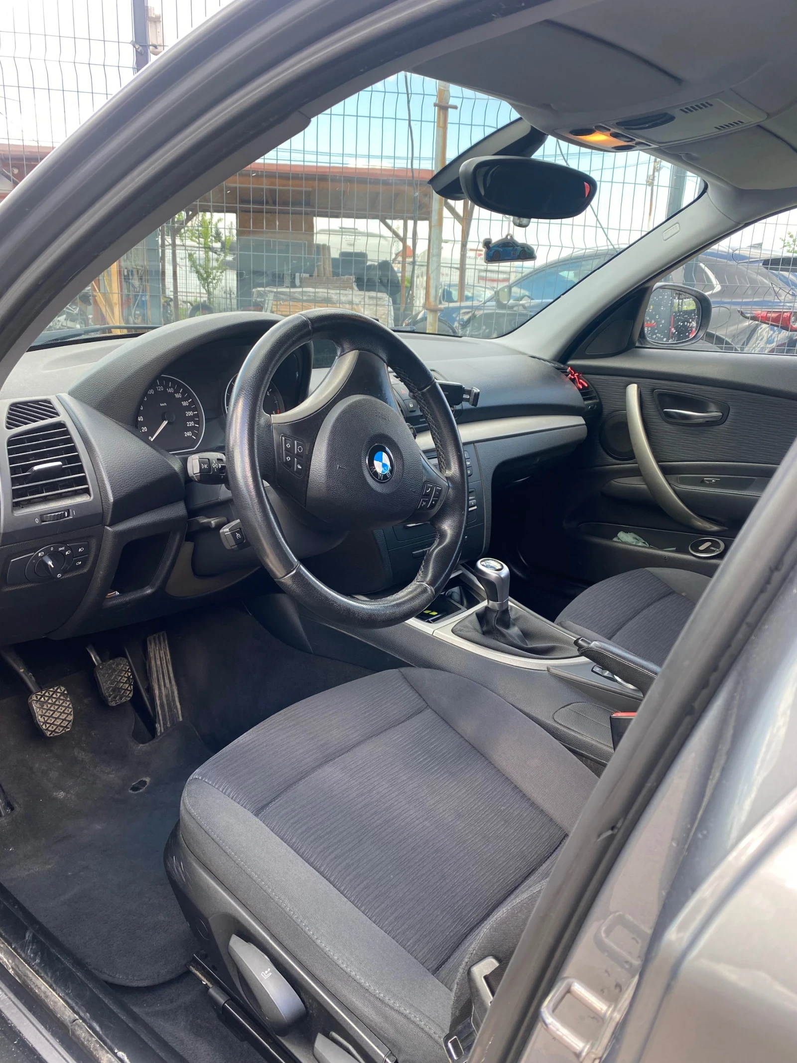 BMW 118, снимка 8 - Автомобили и джипове - 54915792