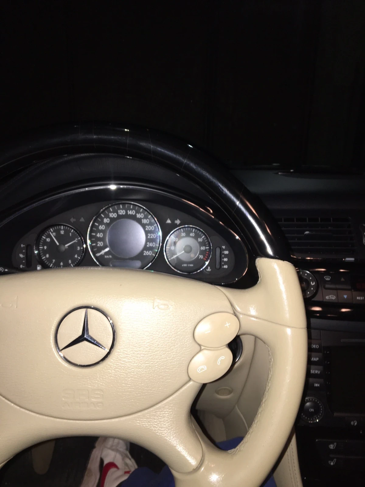 Mercedes-Benz CLS 500, снимка 11 - Автомобили и джипове - 55571206