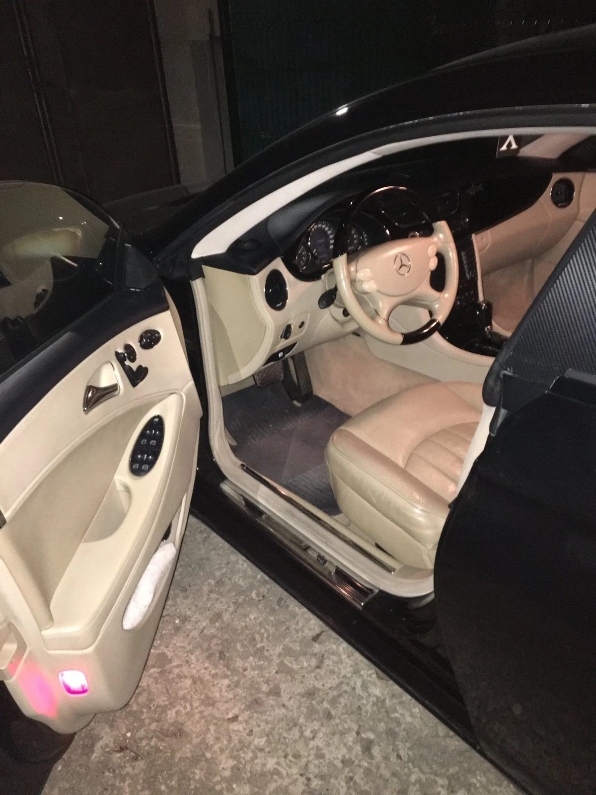 Mercedes-Benz CLS 500, снимка 10 - Автомобили и джипове - 55571206